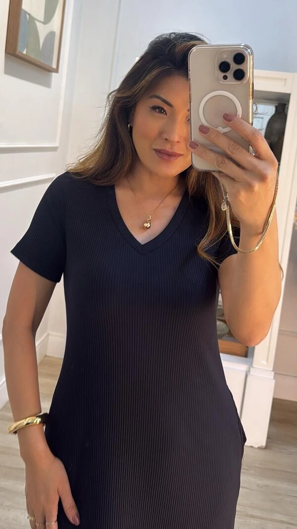 Vestido Midi Canelado Decote V Tania Bolsos Frontais