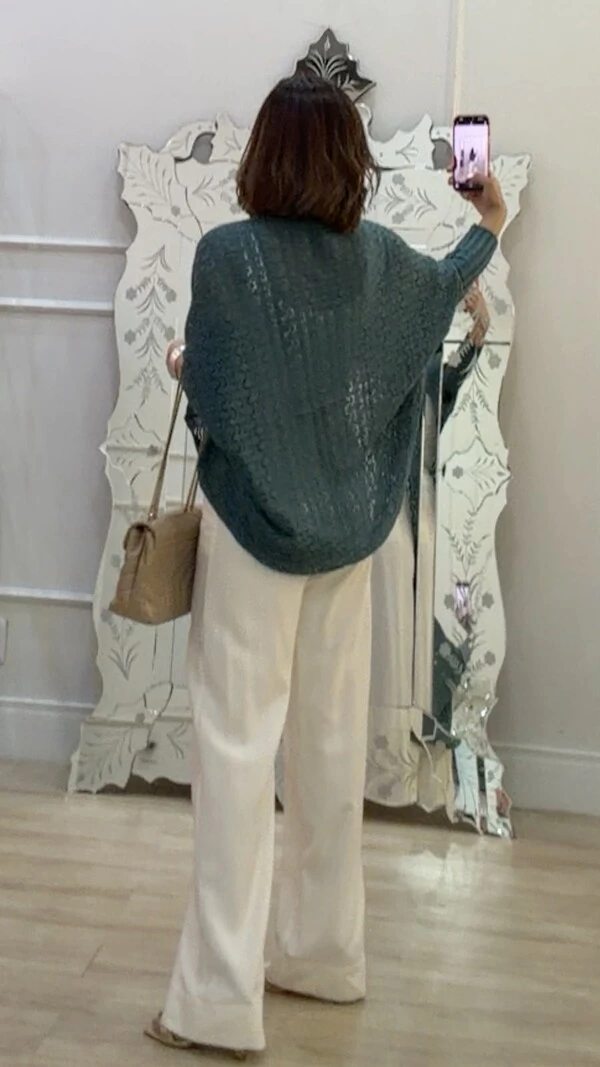 PRÉ-VENDA DATA ESTIMADA DE ENVIO DIA 10/10 Kimono Capa Tricot Lulu Punhos Largos Canelados