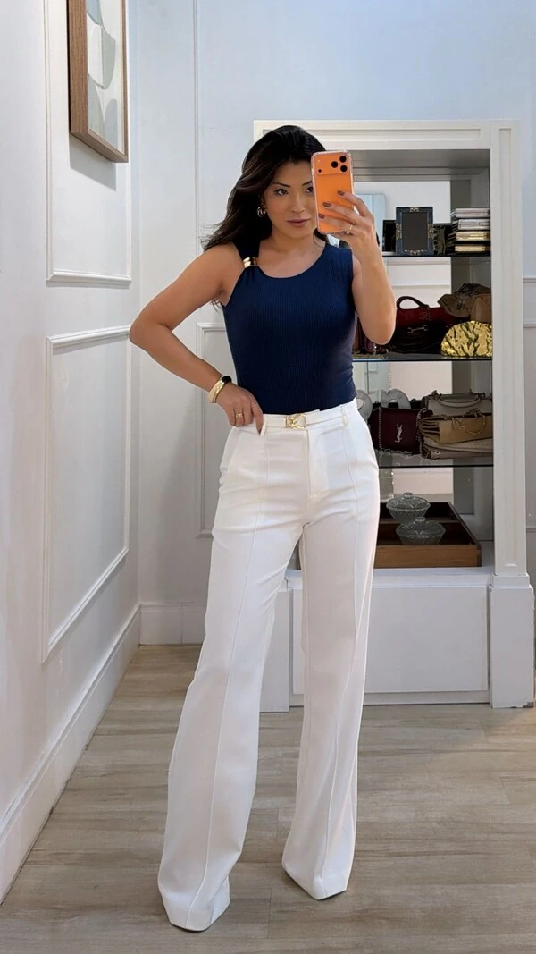 Blusa Com Bojo Canelada Heloize Detalhe Fivela Dourada Na Alça