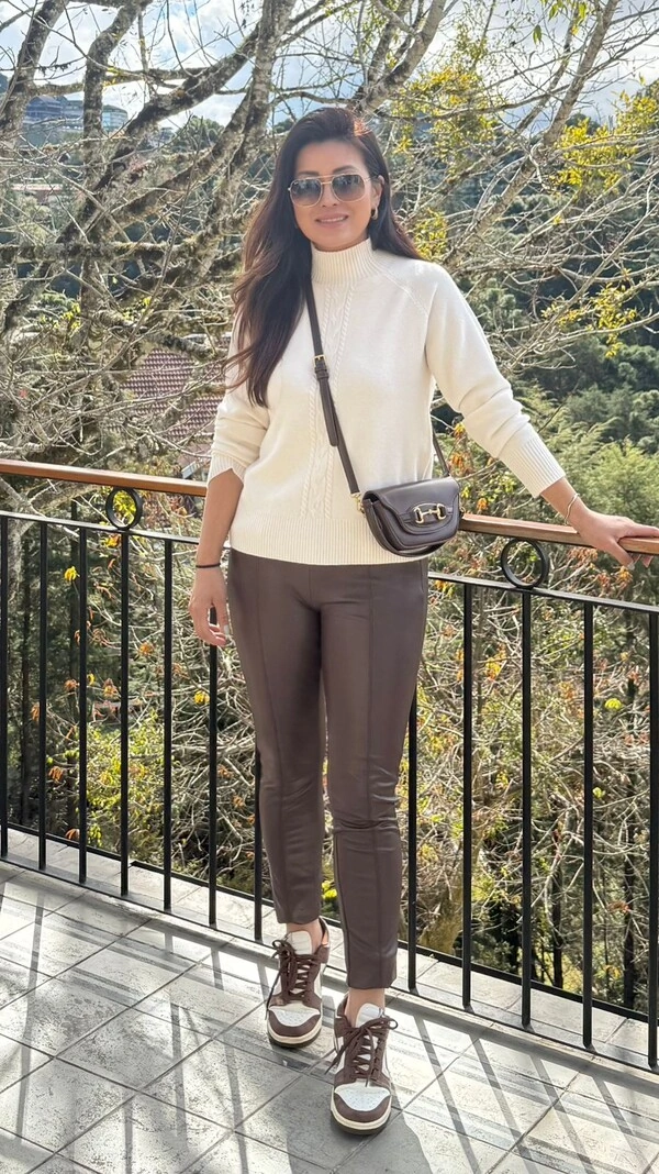 Calça Skinny Fatima Couro Eco Zíper Diagonal Com Zíper