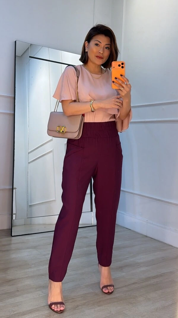 Blusa Crepe Laura Com Sobreposição De Babado Assimétrico