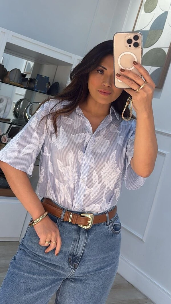 Camisa Bordada Mangas 3/4 Evasê Valéria Lástex Posterior