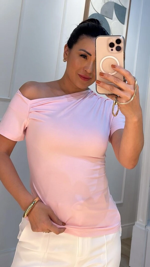 Blusa Malha Layla Ombro Vazado Detalhe Pregas