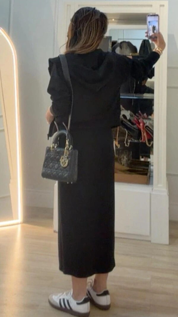 Conjunto Moletom Vivian Blusa Com Capuz E Saia Midi