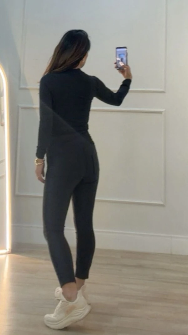 Jaqueta Malha Tecnológica Gola Alta Milena