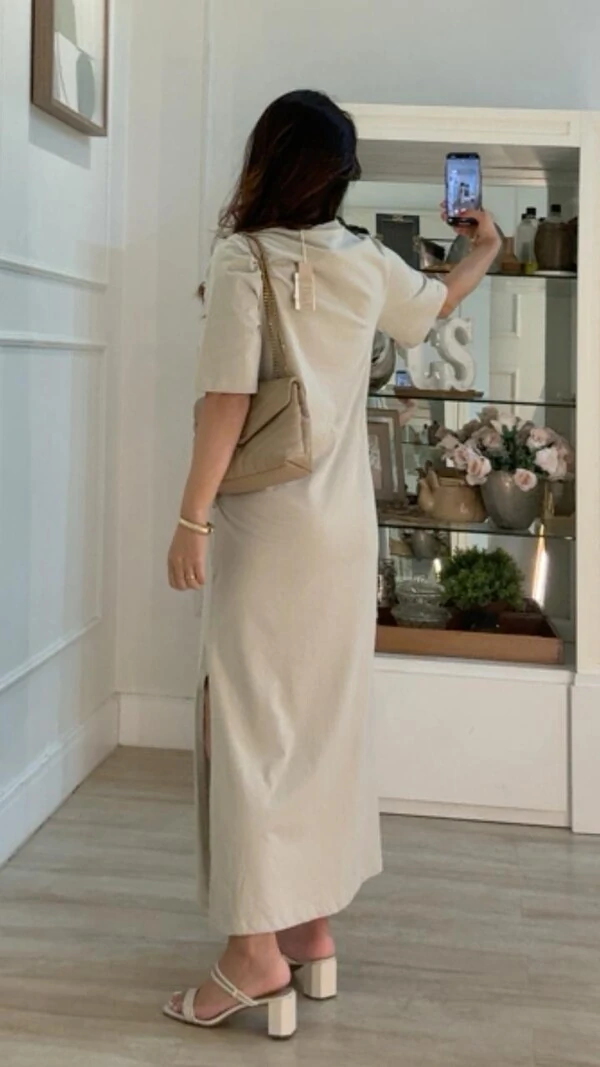 Vestido Longo Bolsos Frontais Meire Fendas Laterais
