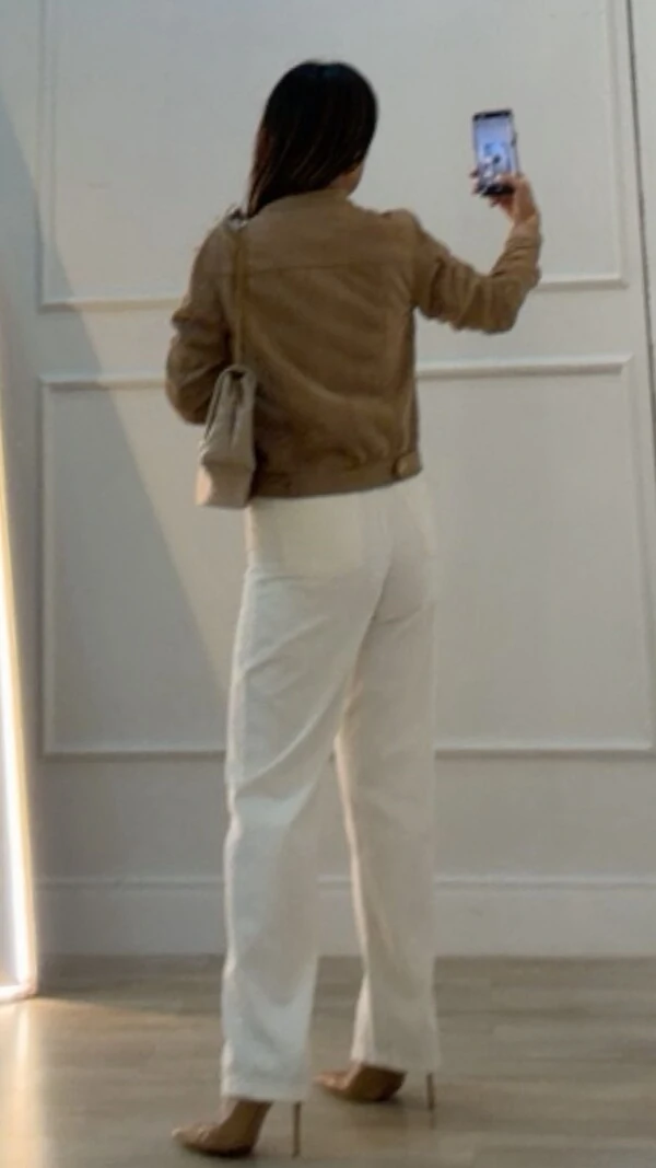 Jaqueta Casaco Suede Milena Martingale No Posterior Do Barrado