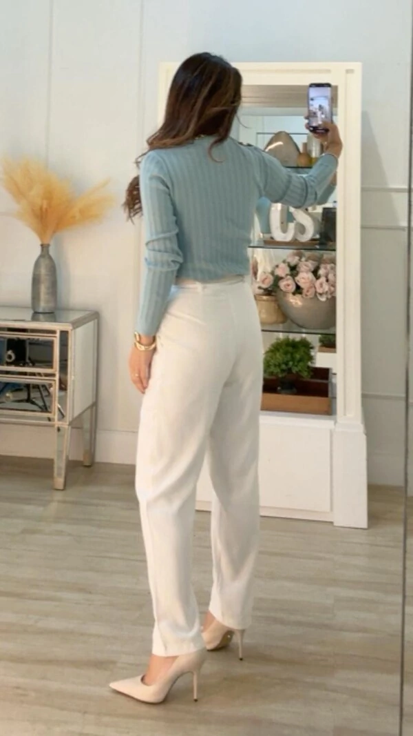 Blusa Tricot Flora Canelados Largos E Detalhes Texturizados