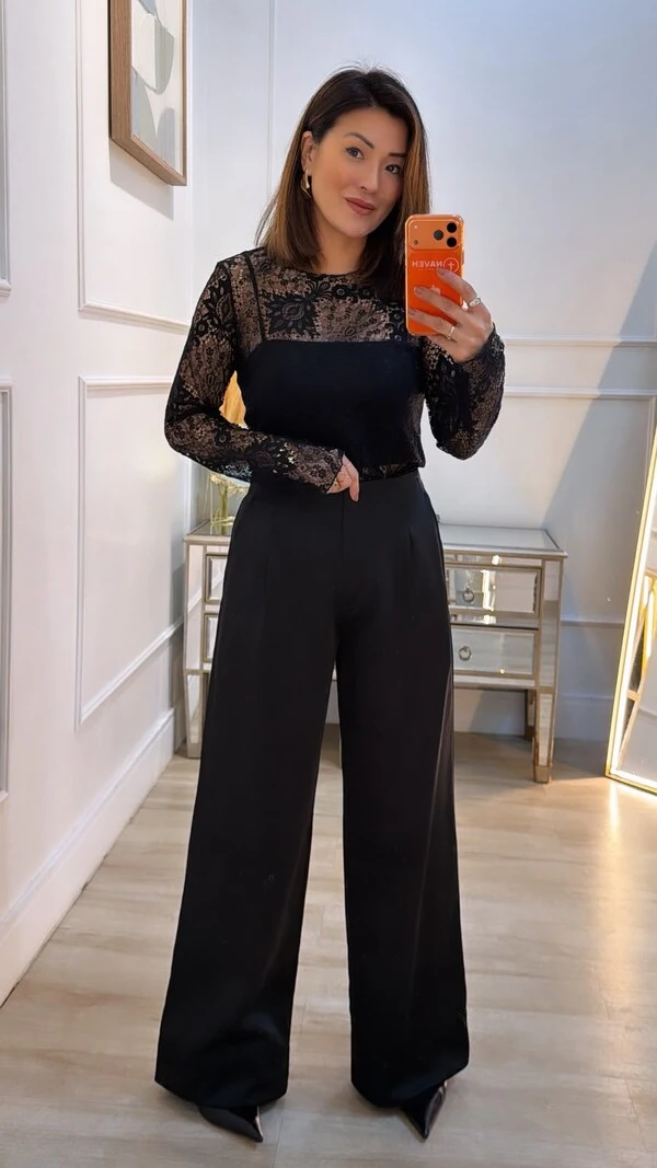 Blusa De Renda Diana Com Top
