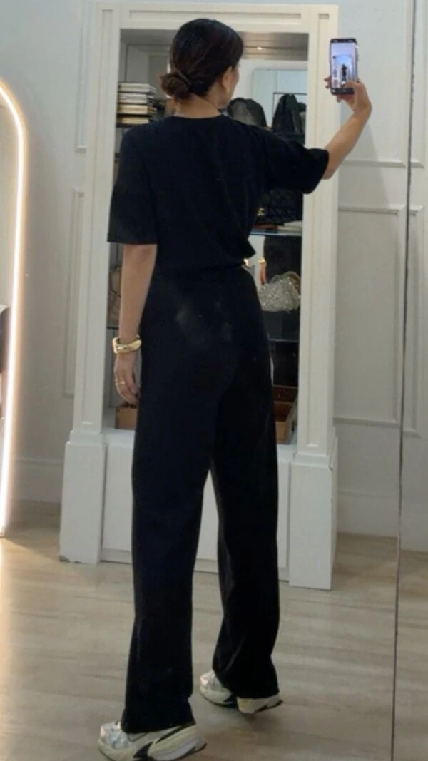 PRÉ-VENDA ENVIO ESTIMADO À PARTIR DO DIA 20/02 Conjunto Helena Blusa E Calça Pantalona