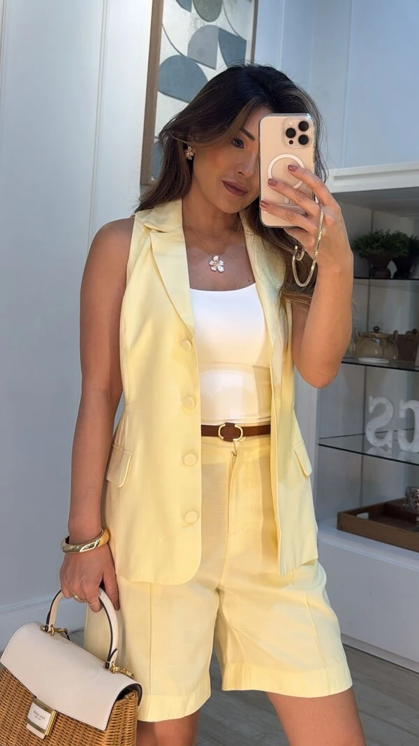 Colete Alongado Alfaiataria Maria Botões Forrados E Lapelas