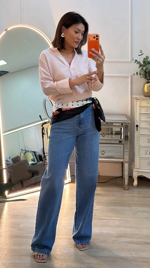 Blusa Alongada Acetinada Decote V Nancy Mangas 7/8