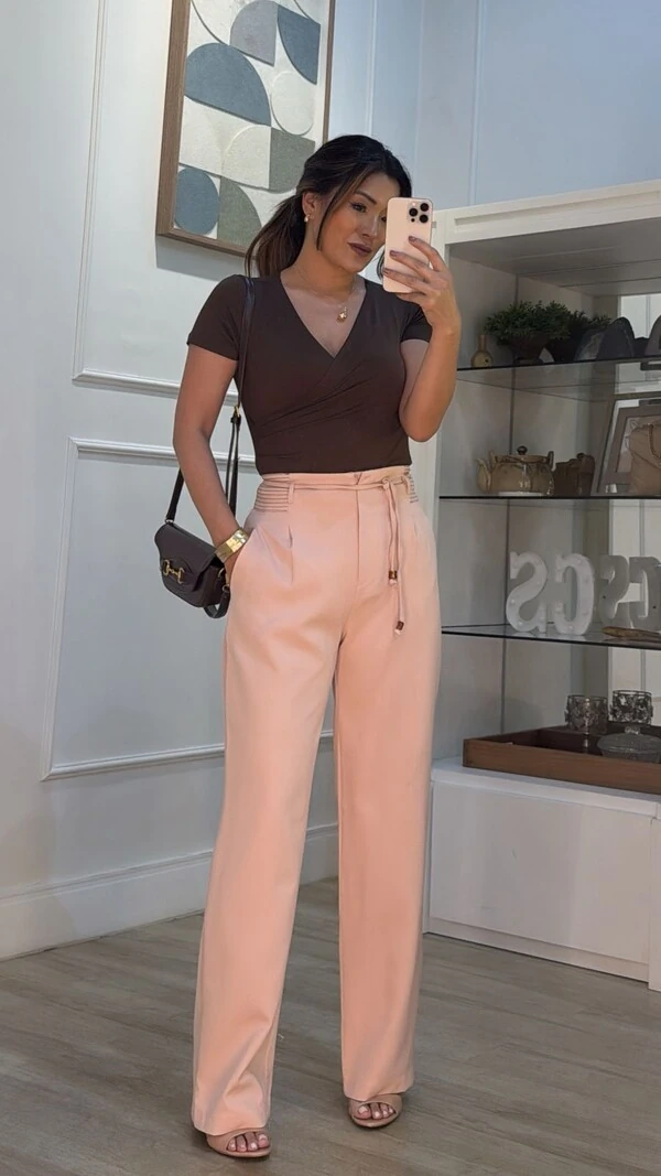 Calça Pantalona Milla Pala Pespontada E Cinto Fino Com Ponteiras