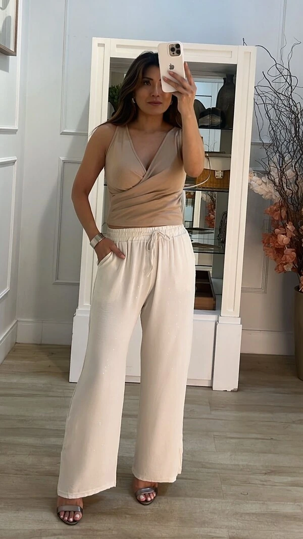 Calça Pantalona Com Brilho Amora Amarração Frontal