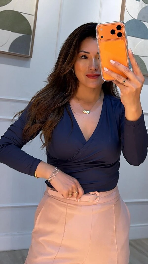 Blusa Cachequer Suplex Mangas Longas Renata Decote V