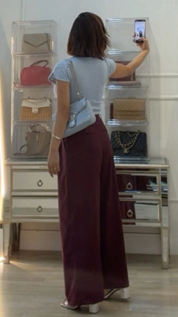 Blusa Tricot Com Entremeios Gola Alta Sandy Punhos E Barrado Ondulados