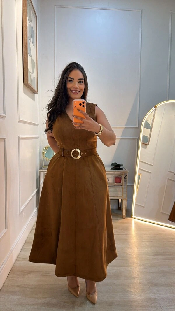 Vestido Midi Suede Decote V Vivi Cinto Maxi Fivela Redonda