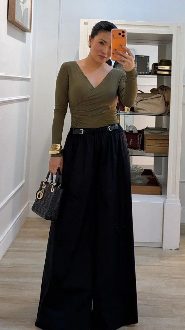 Blusa De Malha Decote V Transpassado Lina Mangas Longas