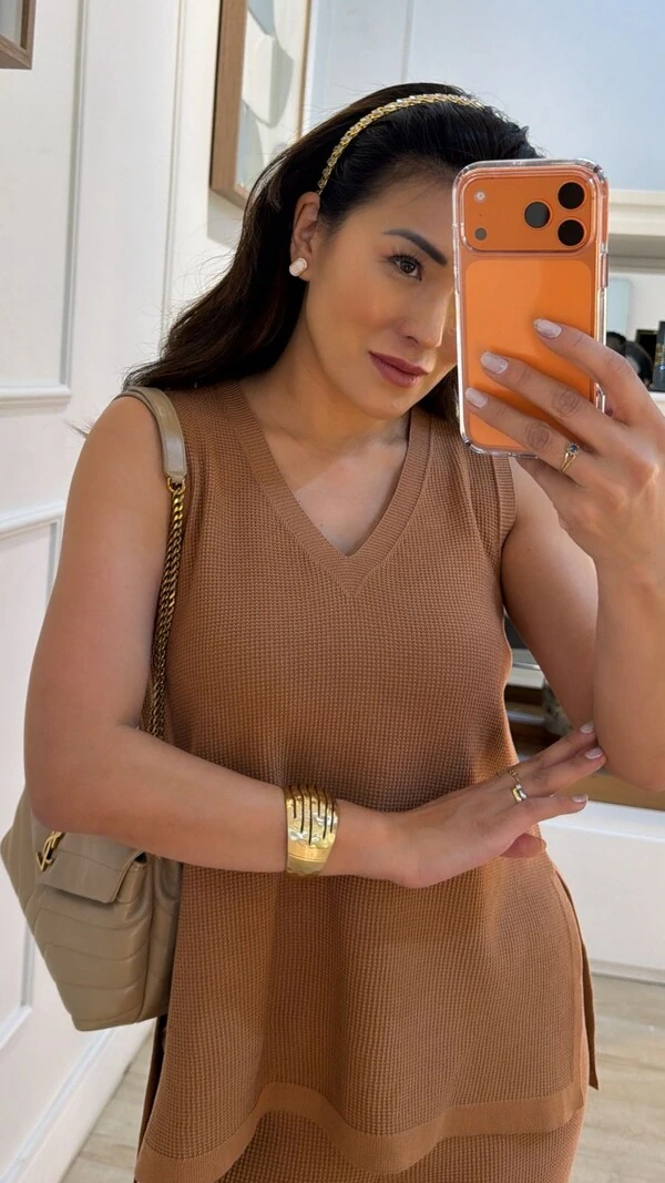 Bracelete Largo Com Detalhes Vazados Ondulados