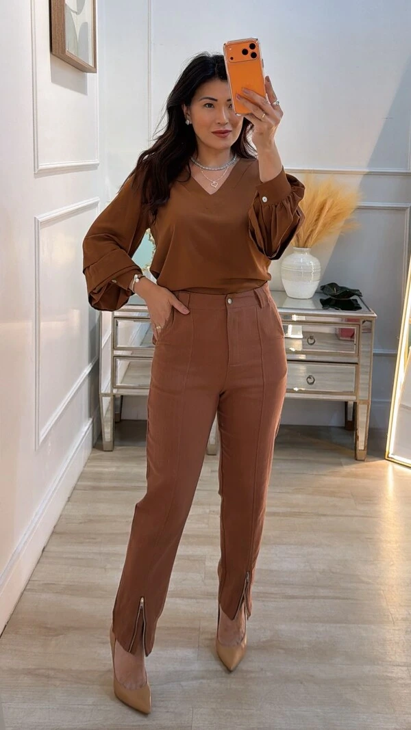 Blusa Decote V Brenda Mangas Bufantes Com Recortes