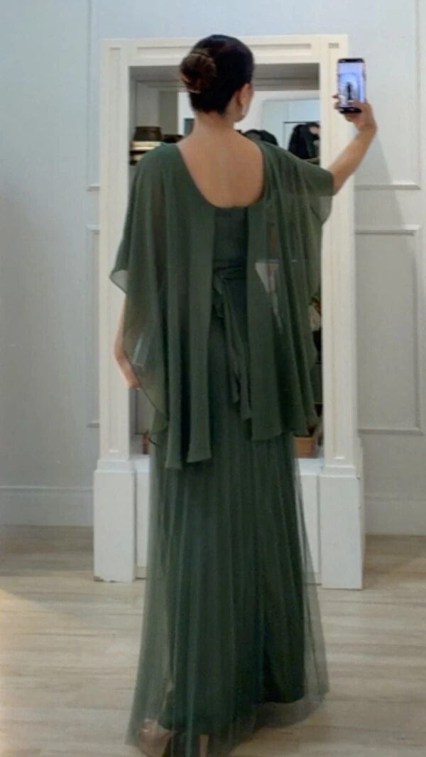 Vestido Longo Mangas Em Echarpe Vivi Saia Plissada Em Tule