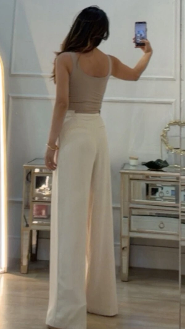 Regata Malha Decote Em U Aline Alças Largas