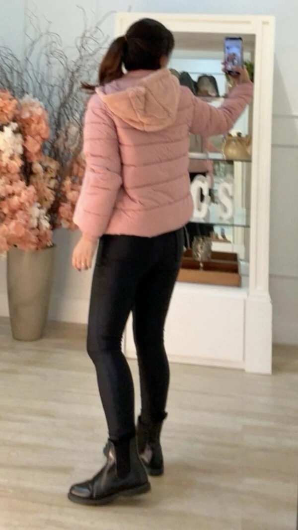 Jaqueta Nylon Capuz Removível Hellen Gola E Barrado Teddy