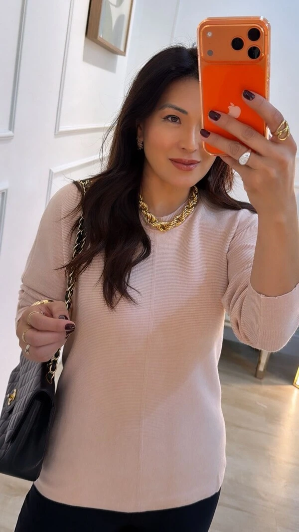 Blusa Tricot Punhos Largos Lavínia Detalhe Nervura Frontal Na Vertical