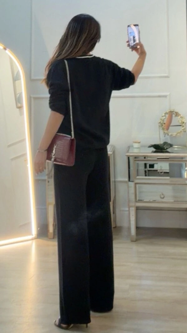 Calça Pantalona Tricot Helena Com Nervuras Caneladas