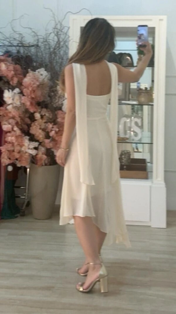 Vestido Midi Chiffon Detalhe Echarpe Fabiola Barrado Assimétrico