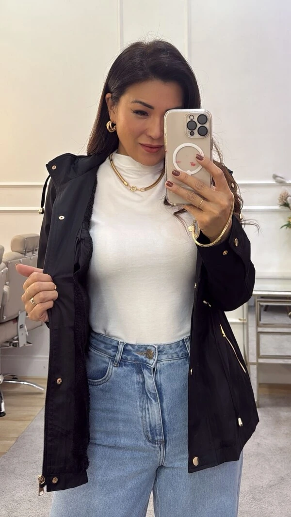 Parka Forro Peluciado Nina Bolsos Com Zíper Diagonais Dourados