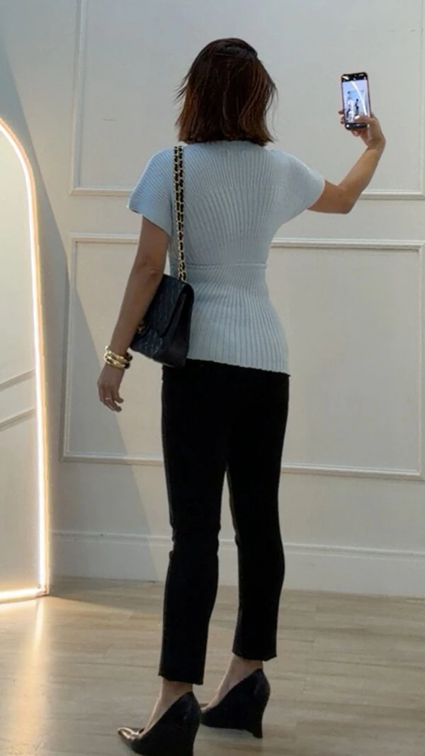 Blusa Tricot Canelado Assimétrica Catherine