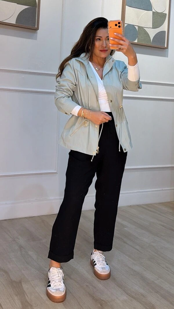 Parka Com Puxadores Reguláveis Na Cintura Luna Botões Dourados