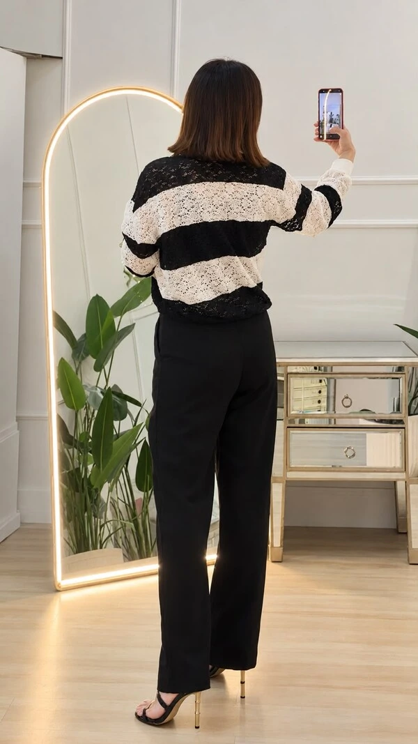 Blusa Gola Polo De Renda Bicolor Marina Detalhe Canelado