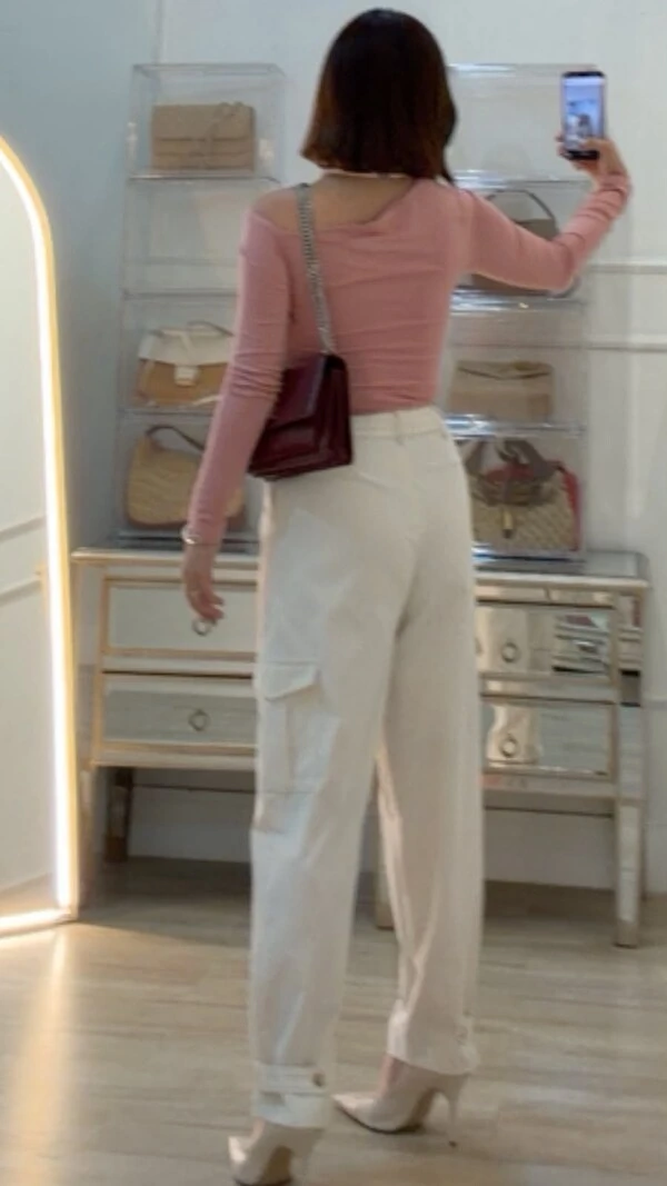 Blusa De Malha Assimétrica Catherine Drapeado Frontal