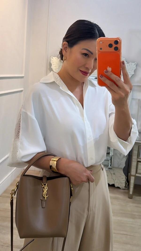 Camisa Crepe Noelle Detalhe De Renda Nos Ombros E Mangas