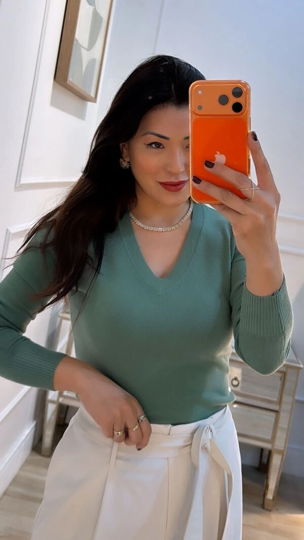 Blusa Tricot Decote V Ashley Mangas Longas
