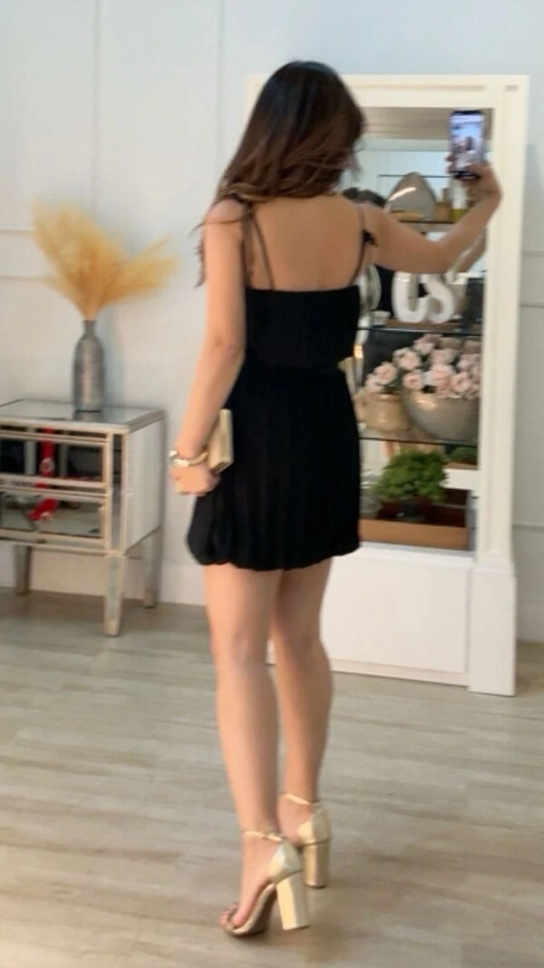 Vestido Curto Balone Chiffon Plissado Alice Com Cinto Faixa Com Tassel