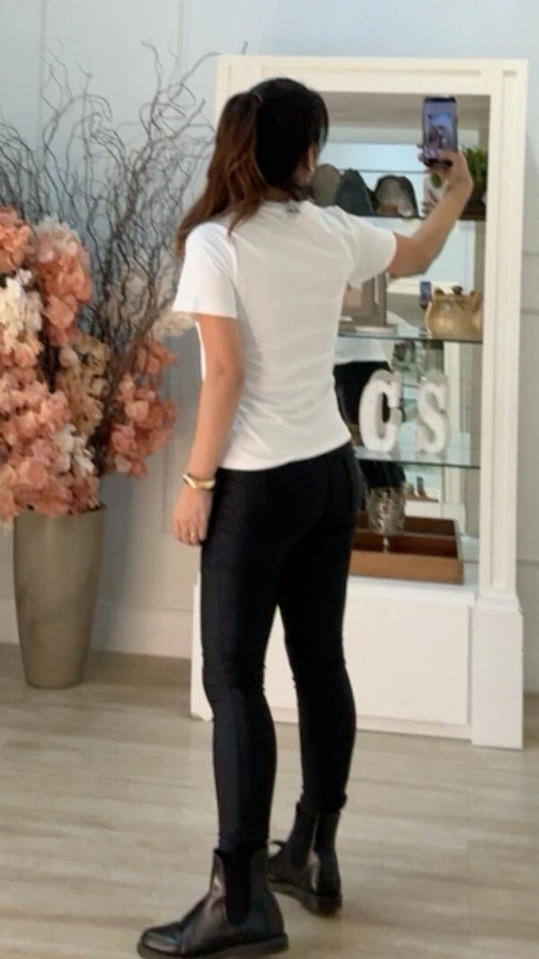 Blusa Básica Tania Bolso Fake Único