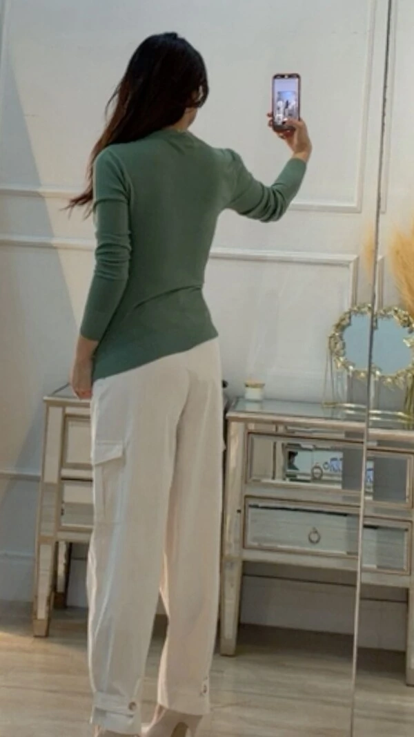 Blusa Tricot Decote V Ashley Mangas Longas