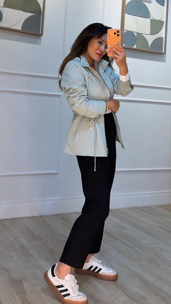 Parka Com Puxadores Reguláveis Na Cintura Luna Botões Dourados