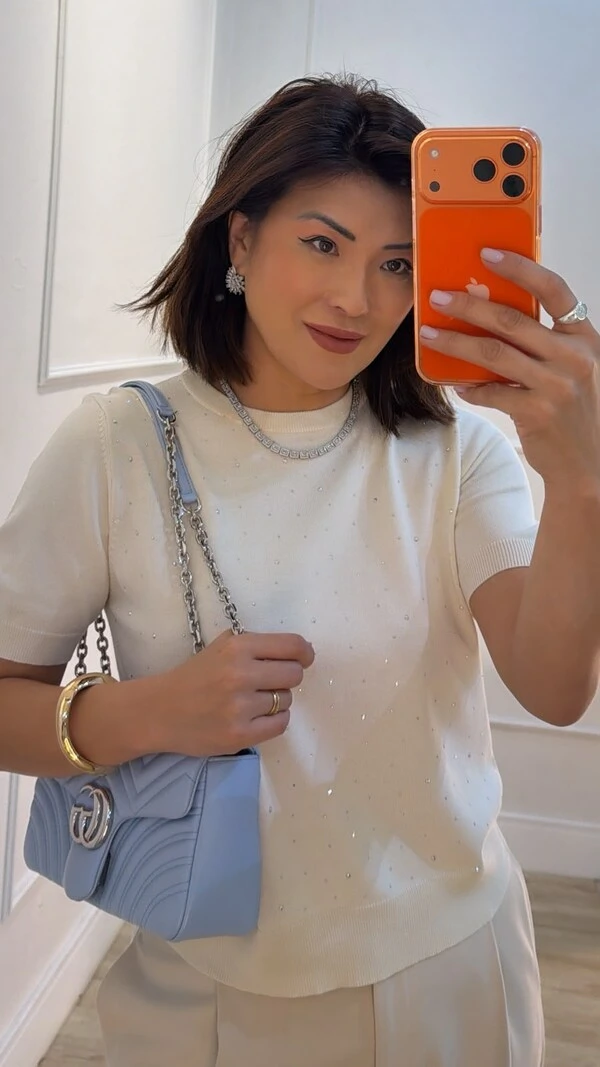 Blusa Tricot Mangas Curtas Raissa Detalhe Frontal Em Strass