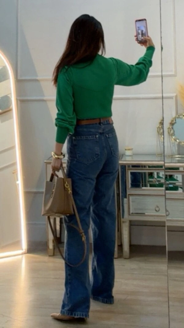Blusa Tricot Nervura Canelada Em V Liz Mangas Bufantes