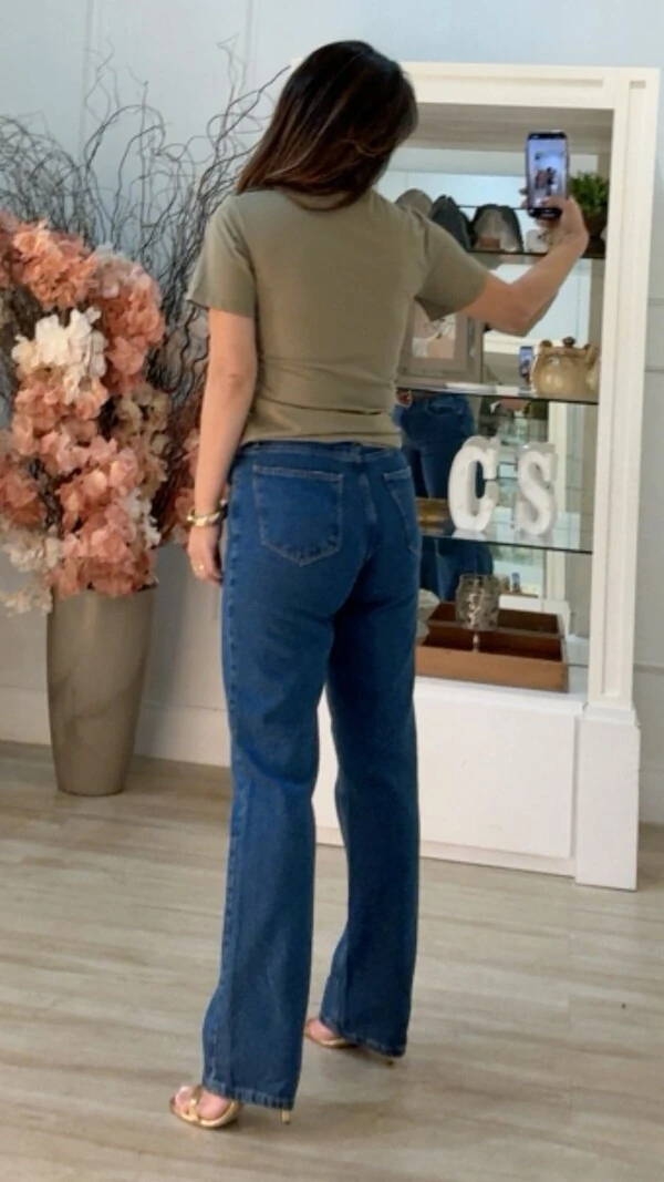 Blusa Malha Decote V Eliza Mangas Curtas