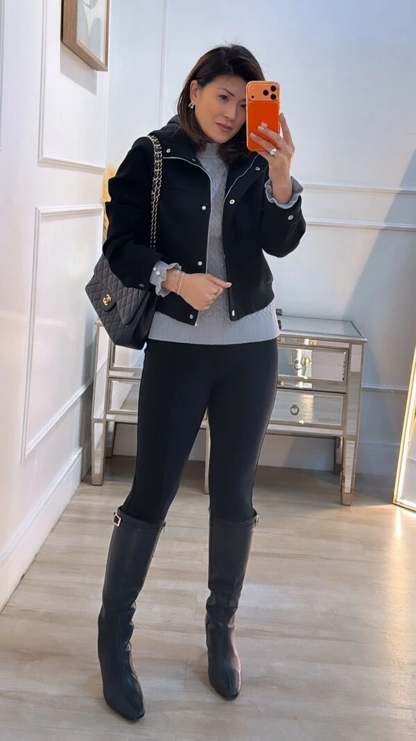 Blusa Tricot Nervuras Entrelaçadas Cindy Botões Nos Punhos