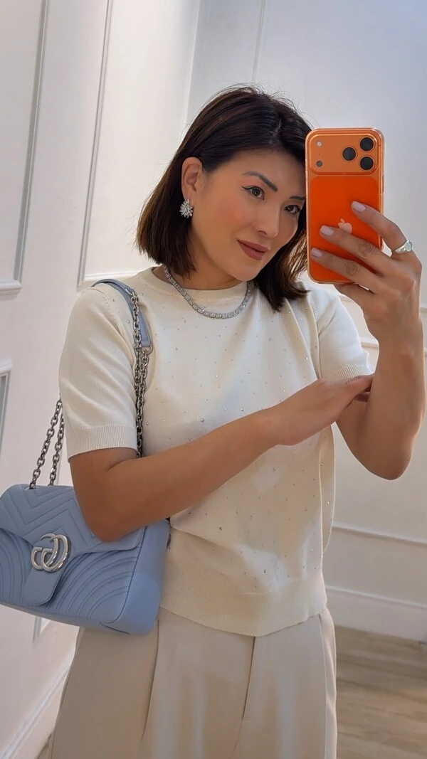 Blusa Tricot Mangas Curtas Raissa Detalhe Frontal Em Strass