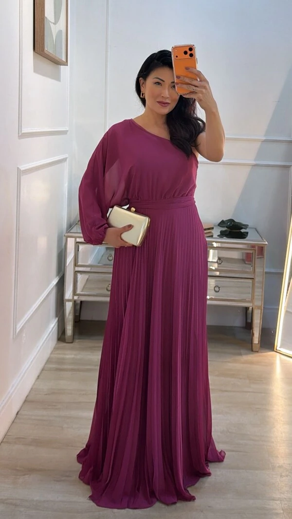 Vestido Longo Plissado Carla Manga Única Com Cinto Faixa