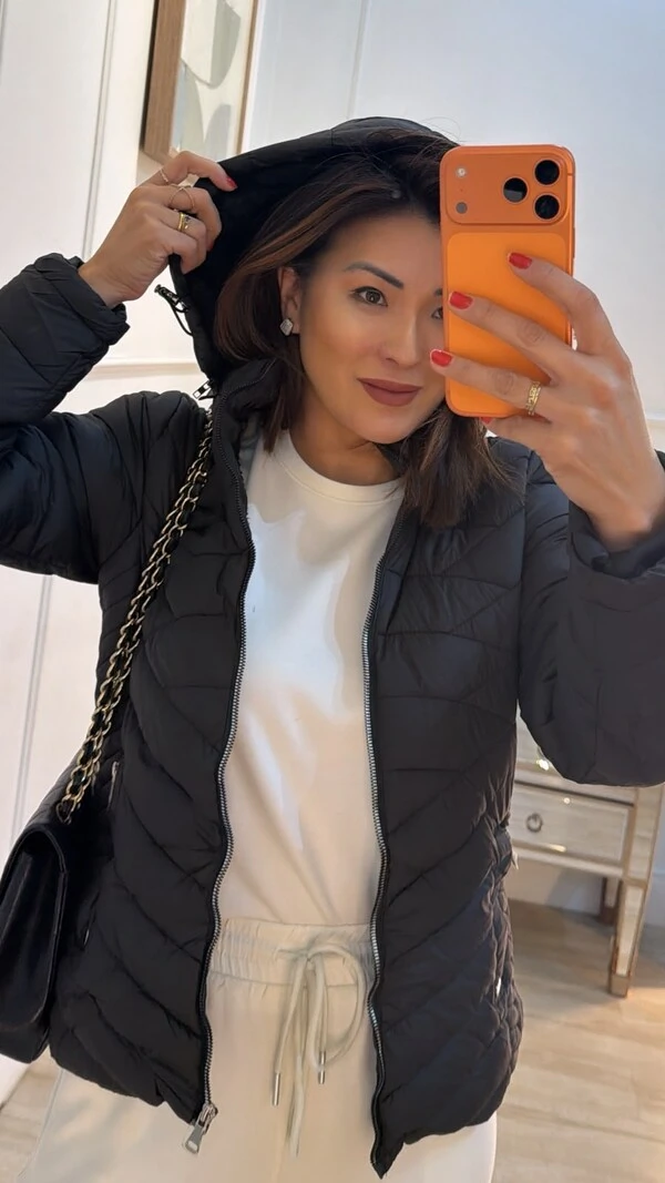 Casaco Nylon Capuz Removível Yasmin Forro De Pelinho