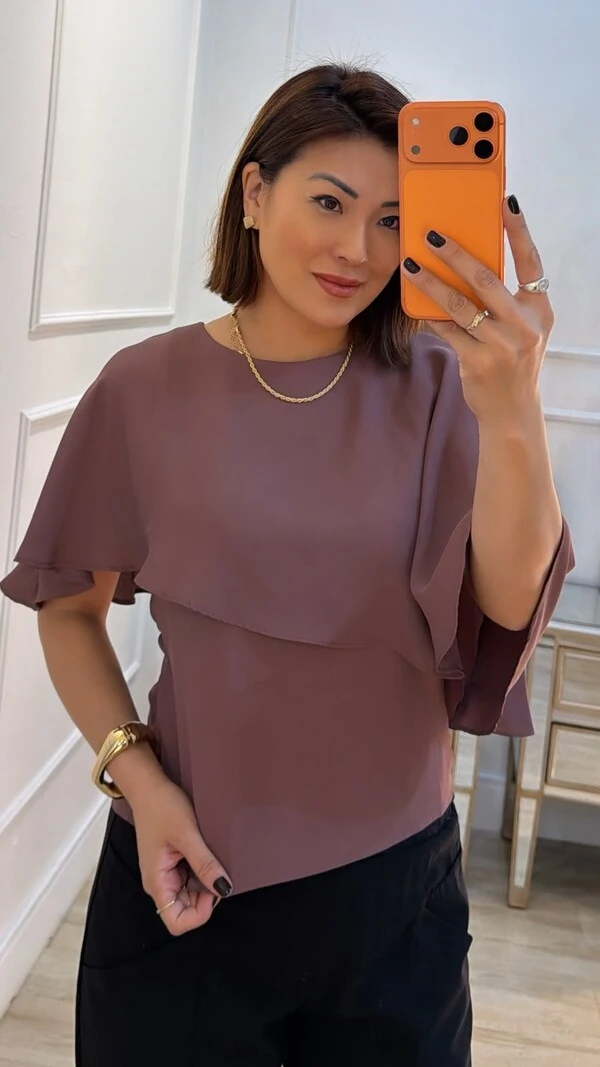 Blusa Crepe Laura Com Sobreposição De Babado Assimétrico