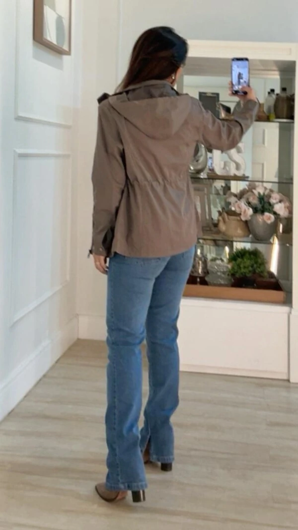 Parka Com Capuz Removível Noelle Ombros E Bolsos Pespontados